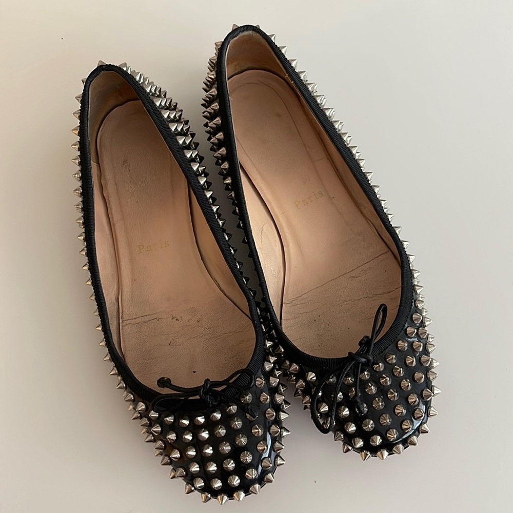 Christian Louboutin Round Toe Ballet Flat spikes black/silver EU size 40
